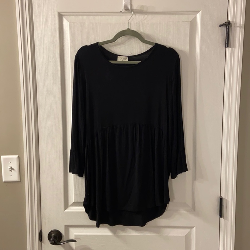 Women’s XL Black Shirt from a Boutique. Super Cute!